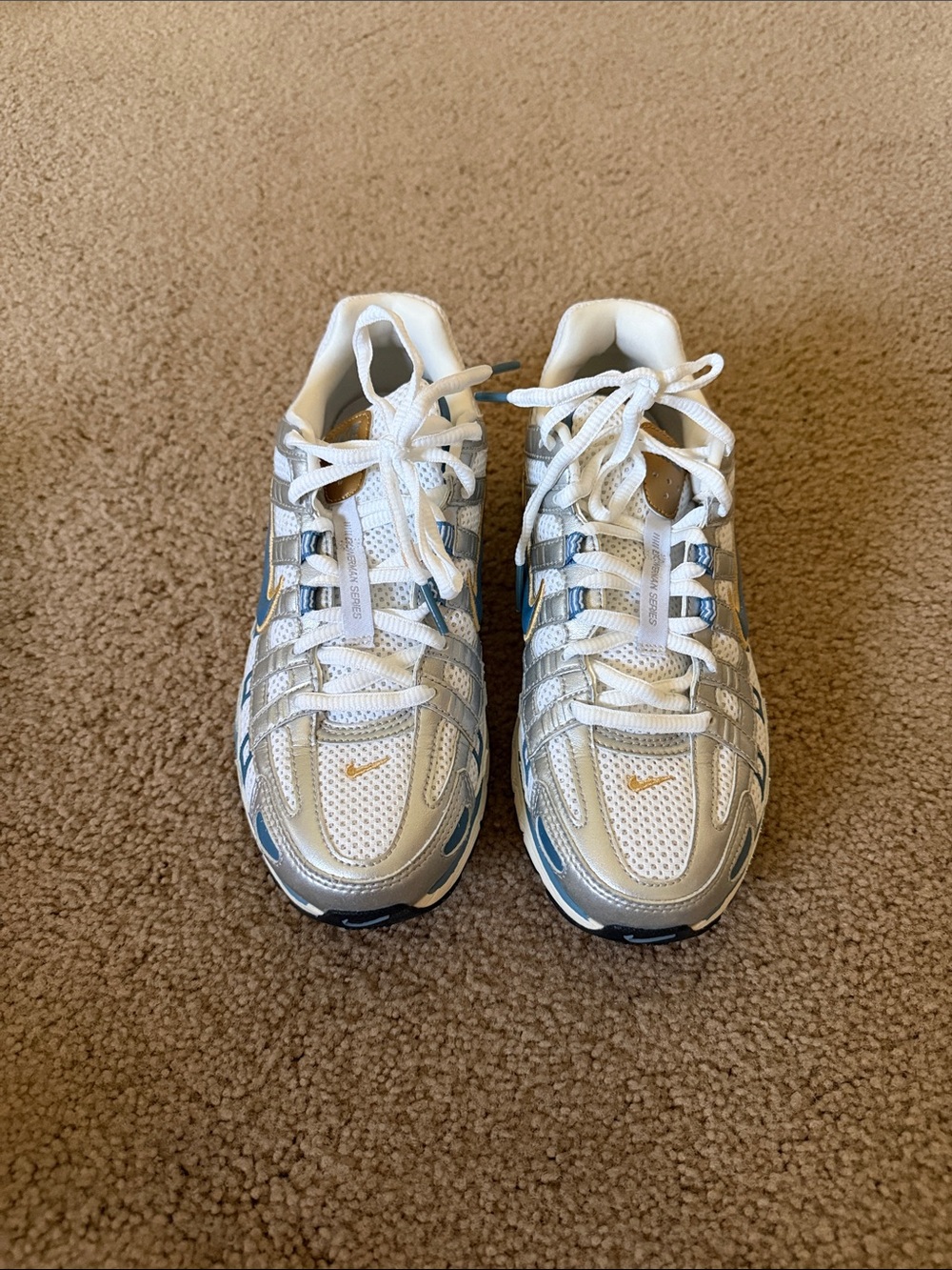 Nike White, Silver & Blue Athletic Sneakers